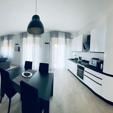 Sun Street Apartment فيرونا المظهر الخارجي الصورة